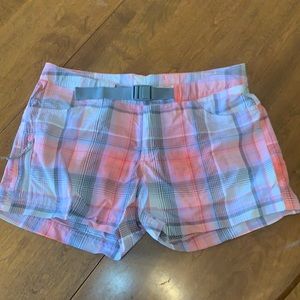 Columbia plaid nicking shorts